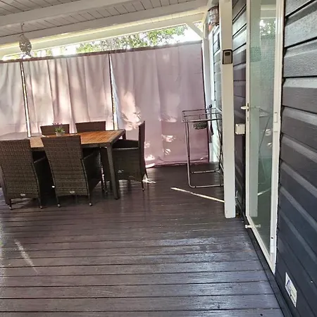 Mobile Noa Ośrodek wypoczynkowy Biograd Na Moru
